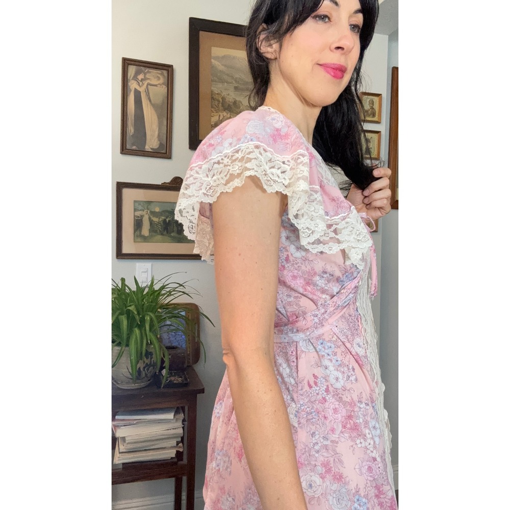 Vintage 70s Pink Floral Prairie Maxi Dress Lace Trim Empire Waist Cottagecore - Picture 9 of 10